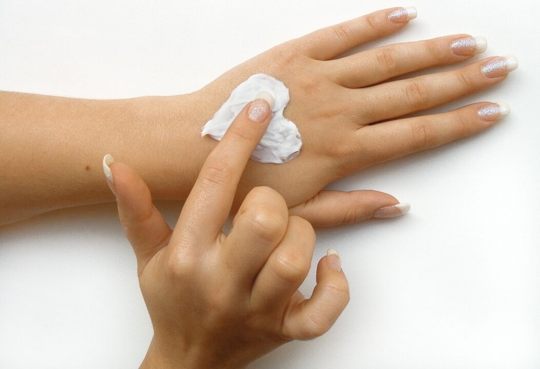 کرم دست برای جوانسازی پوست